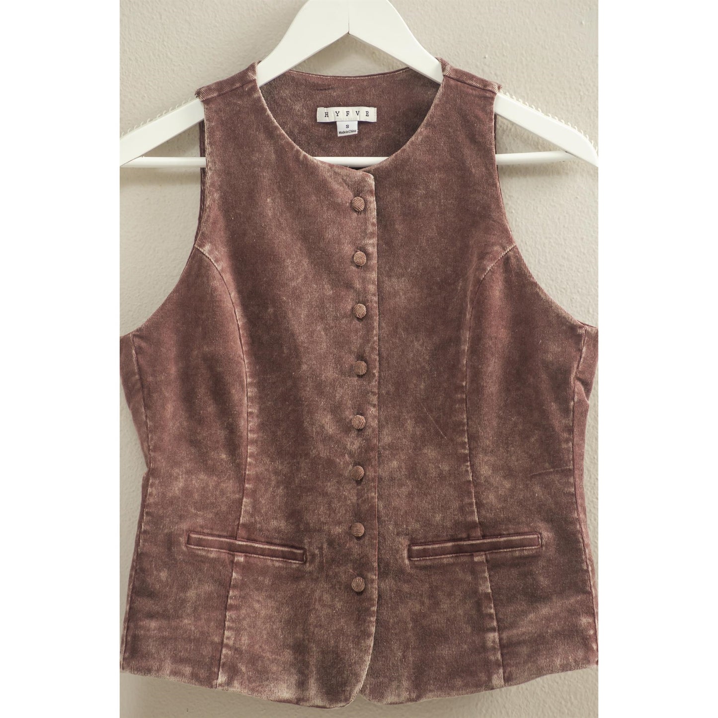 Mineral Washed Sleek Vest